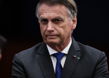 Nunes Marques dá 20 dias para PGR analisar pedido de Bolsonaro contra condenação por trama golpista