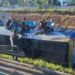 Ônibus com estudantes tomba após batida na BR-101 em São Cristóvão