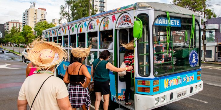 Marinete do Forró inicia temporada de  passeios turísticos em Aracaju